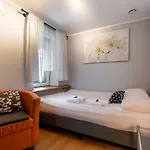Plac Rybaków 3*