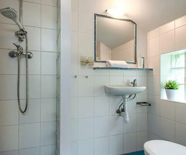 渔夫广场旅馆 3*